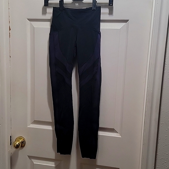 Zyia workout pants - Picture 2 of 2